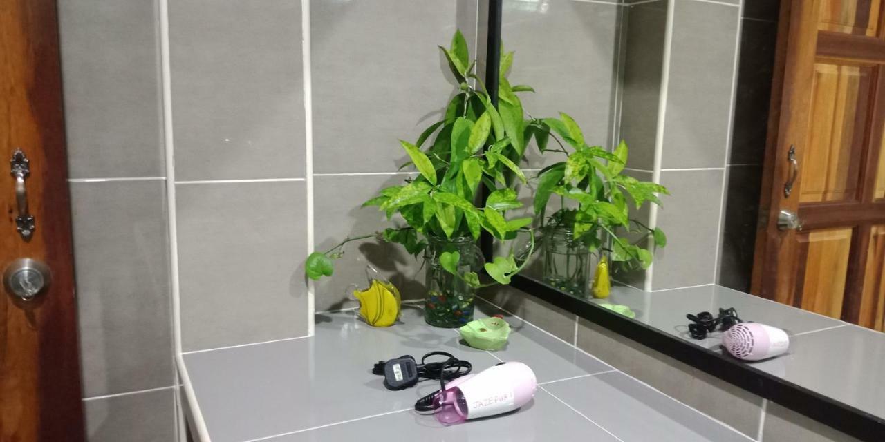 クチンJazepuri - Jaze 1アパートメント エクステリア 写真